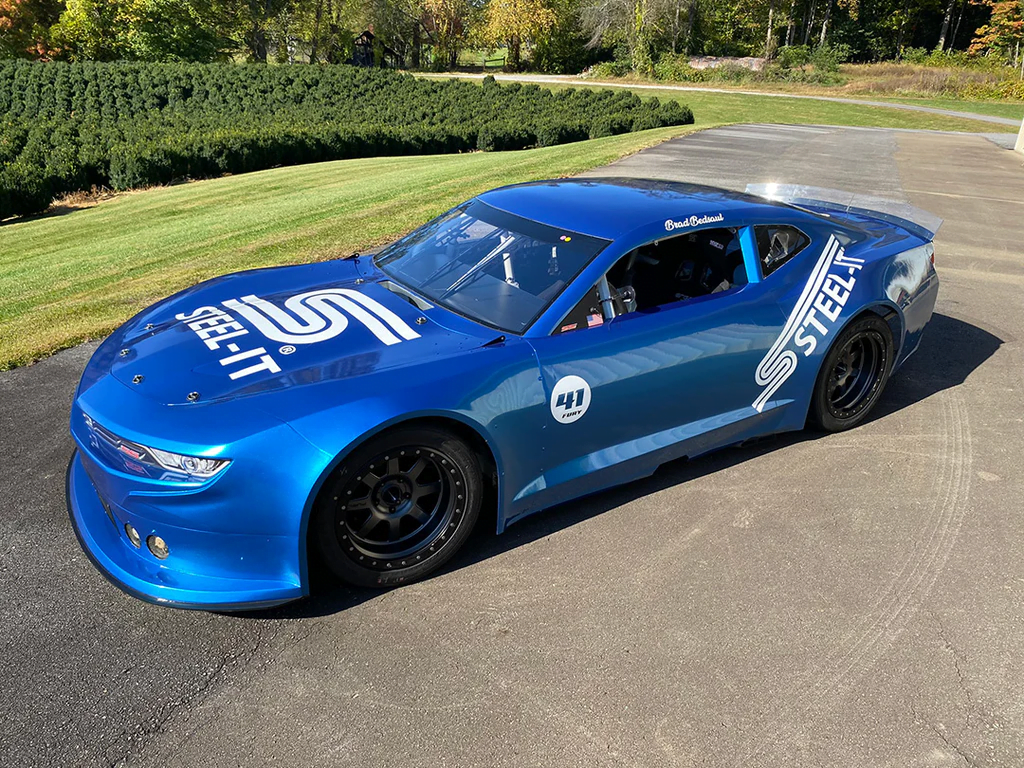 Farby Antykorozyjne Przemysłowe STEEL-IT® na Torze: Sukces FURY Race Cars w Świecie Wyścigów